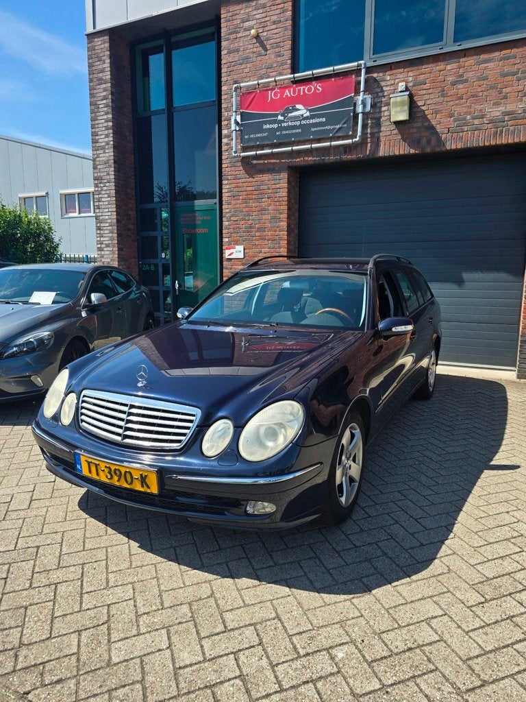 Mercedes-Benz E-klasse Combi 240 Avantgarde, Auto's, Automaat, Gebruikt, Parkeersensor, Blauw