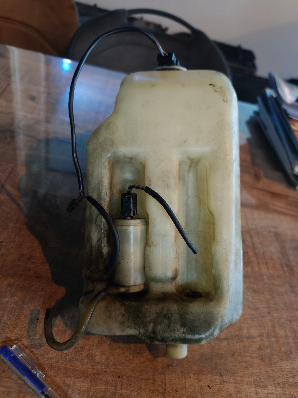 Mercedes-Benz ruitensproeierreservoir W124 1248690520, Ophalen of Verzenden, Gebruikt, Mercedes-Benz