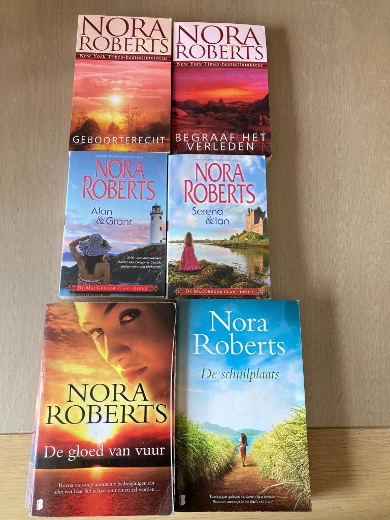 6 Romans van Nora Roberts., Ophalen of Verzenden, Zo goed als nieuw, Nora Roberts