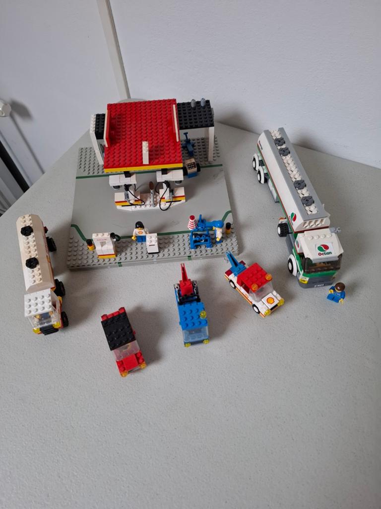 Lego Shell Tankstation met diverse voertuigen, Kinderen en Baby's, Speelgoed | Bouwstenen, Gebruikt, Overige merken, Ophalen