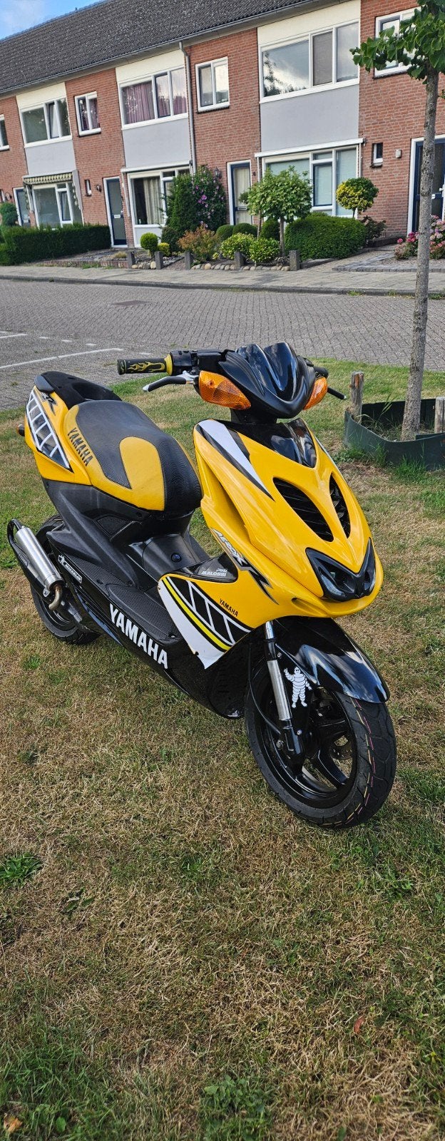 Yamaha Aerox veel aan vervangen, Fietsen en Brommers, Scooters | Yamaha, Ophalen, Tweetakt, Gebruikt, Aerox