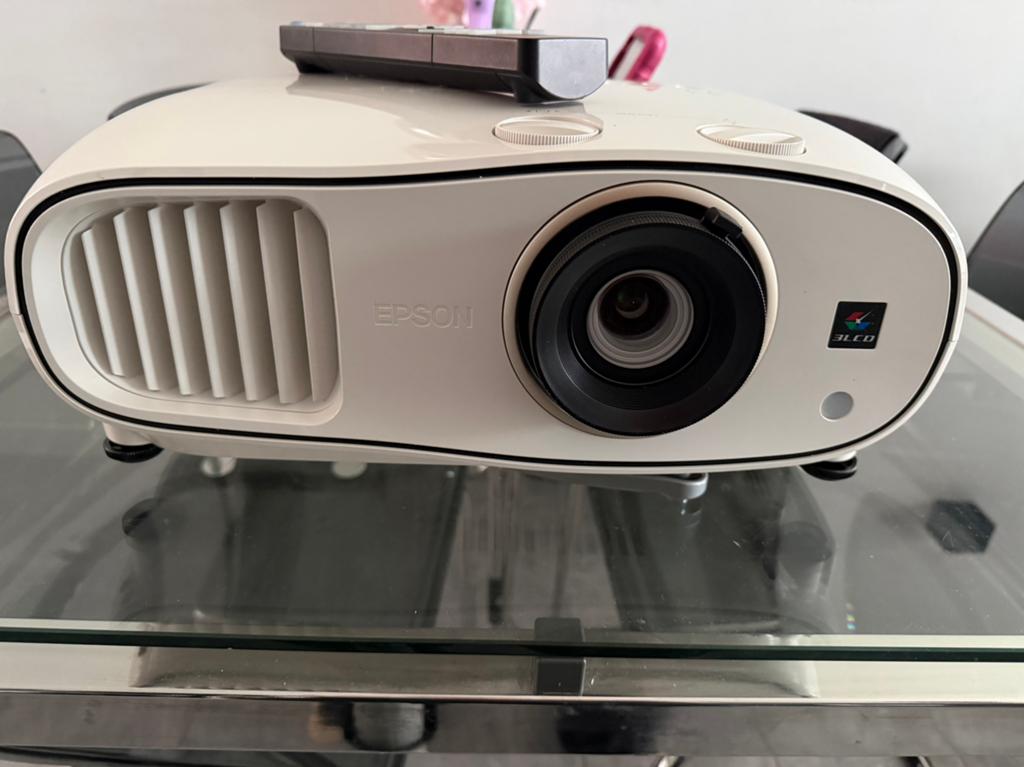 Epson EH TW6700 Full-HD/3000Ansilumens/3Dbril/Nieuwstaat!, Ophalen of Verzenden, Zo goed als nieuw, LCD, Full HD (1080)