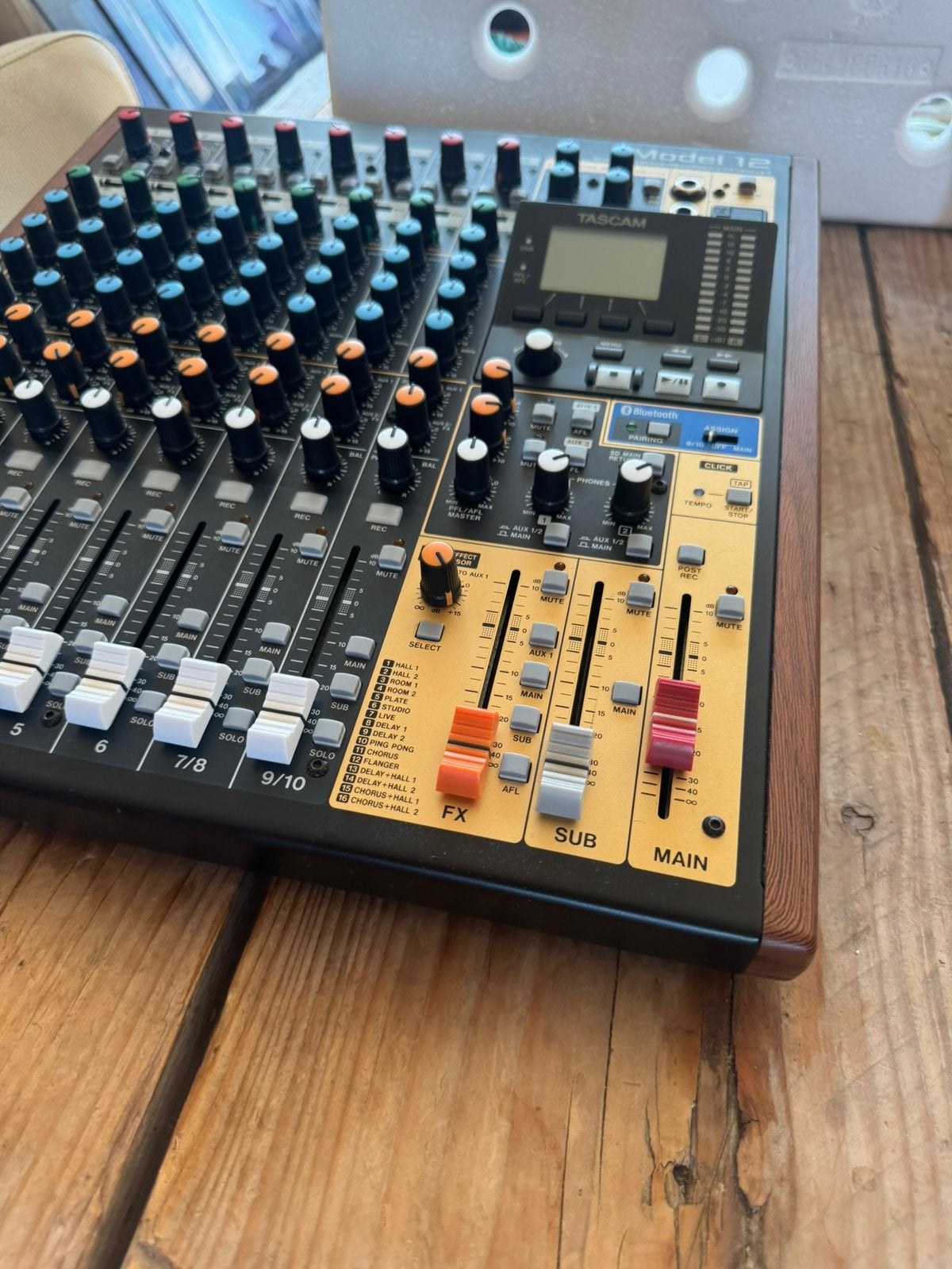 Tascam model 12 mixer, audio interface, Ophalen, Zo goed als nieuw