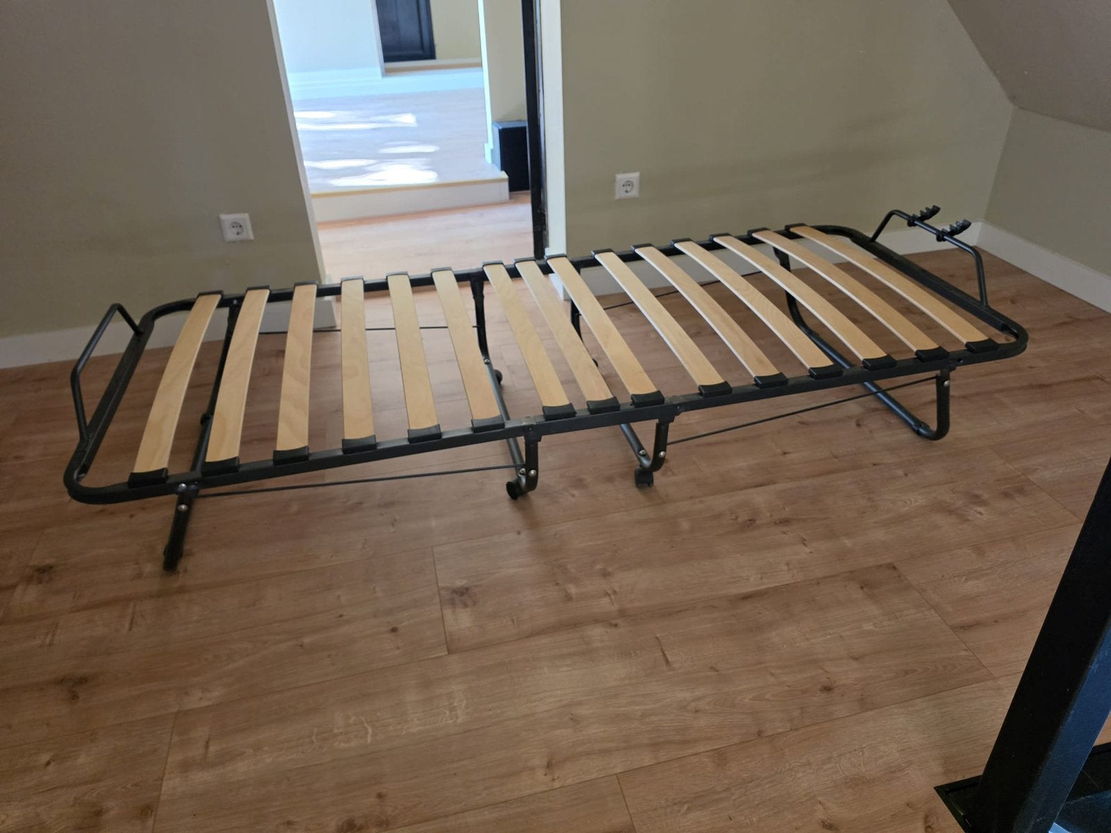 Opklapbed, Ophalen, Eenpersoons, 190 cm of minder, Zo goed als nieuw