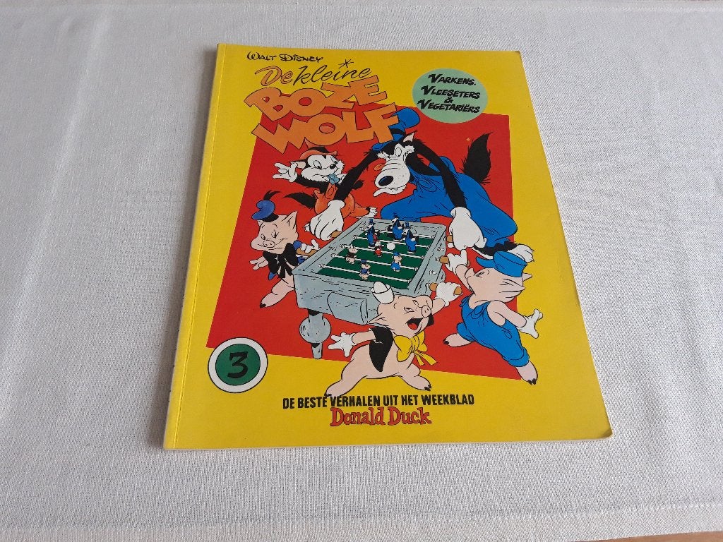 De Kleine Boze Wolf 3 - Varkens vleeseters en vegetariers, Boeken, Eén stripboek, Ophalen of Verzenden, Gelezen