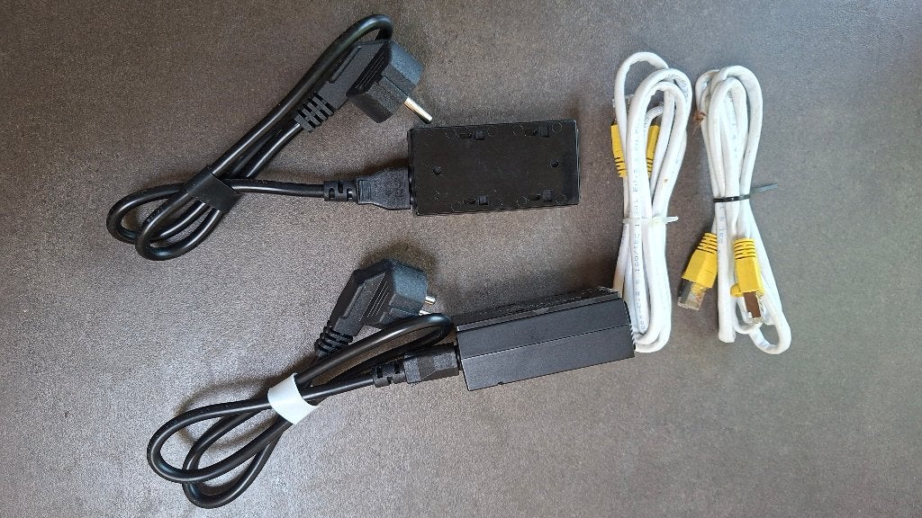 Ubiquiti NanoStation Loco M2 & UniFi AP AC Lite, Computers en Software, Netwerk switches, Gebruikt, Ophalen of Verzenden