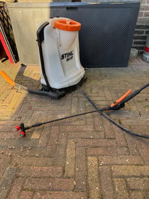 Stihl plantenspuit ruggedragen, Ophalen, Gebruikt, Onkruidbestrijding