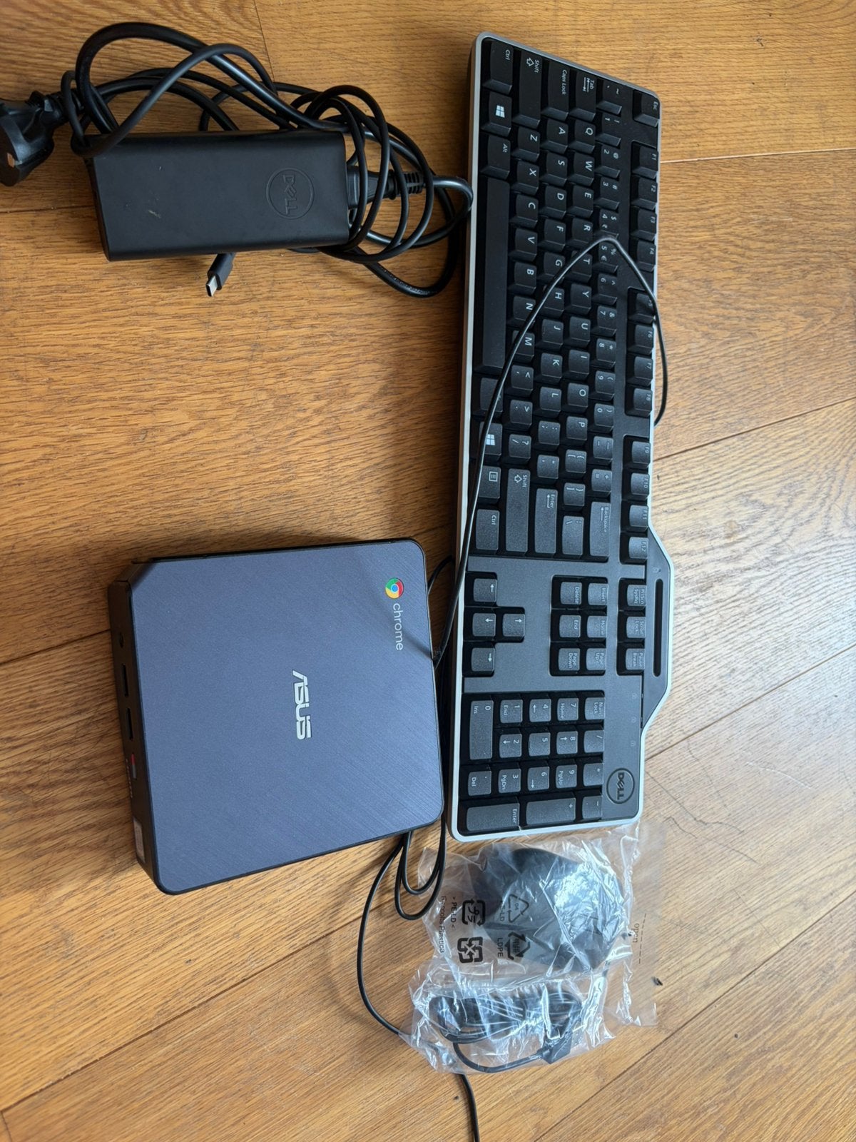 Asus chromebox i7 8550, 16gb ram, 64+128 gb  windows 11, Ophalen of Verzenden, Zo goed als nieuw