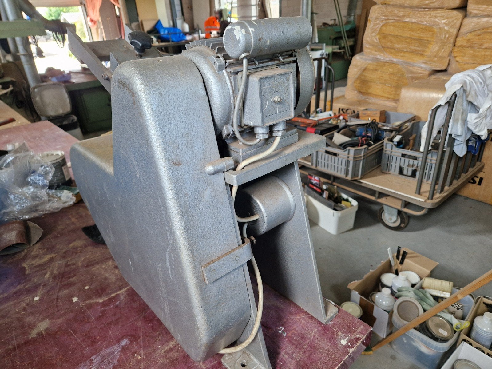 Slijpmachine met zandsteen, Doe-het-zelf en Verbouw, Gereedschap | Slijpmachines, Ophalen, Minder dan 700 watt, Werkbankslijpmachine