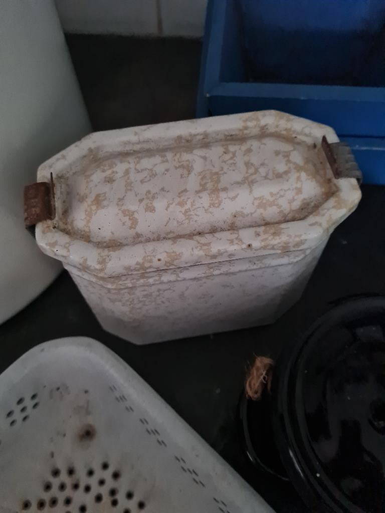 Antiek emaille lunchtrommeltje met inzet bakje, Ophalen of Verzenden