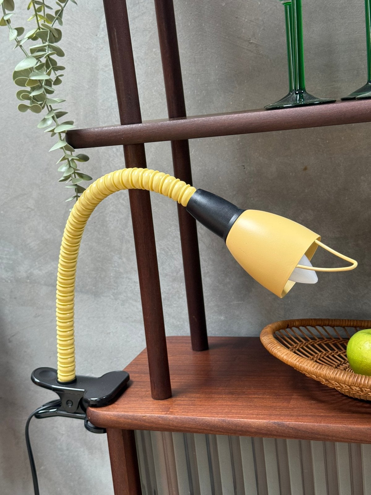 Vintage IKEA klemspot - zacht geel, Q, Overige typen, Q, Met schakelaar