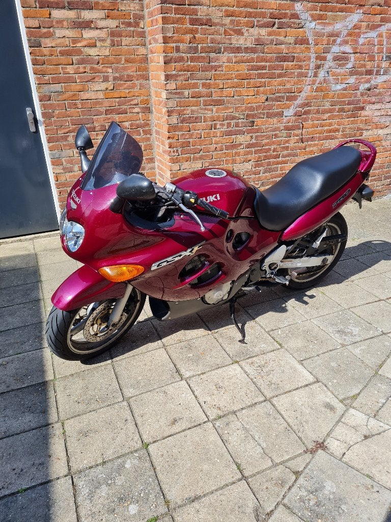 Motor Suzuki GSX F, Motoren, 750 cc, 4 cilinders, Motorrijbewijs A, Gebruikt