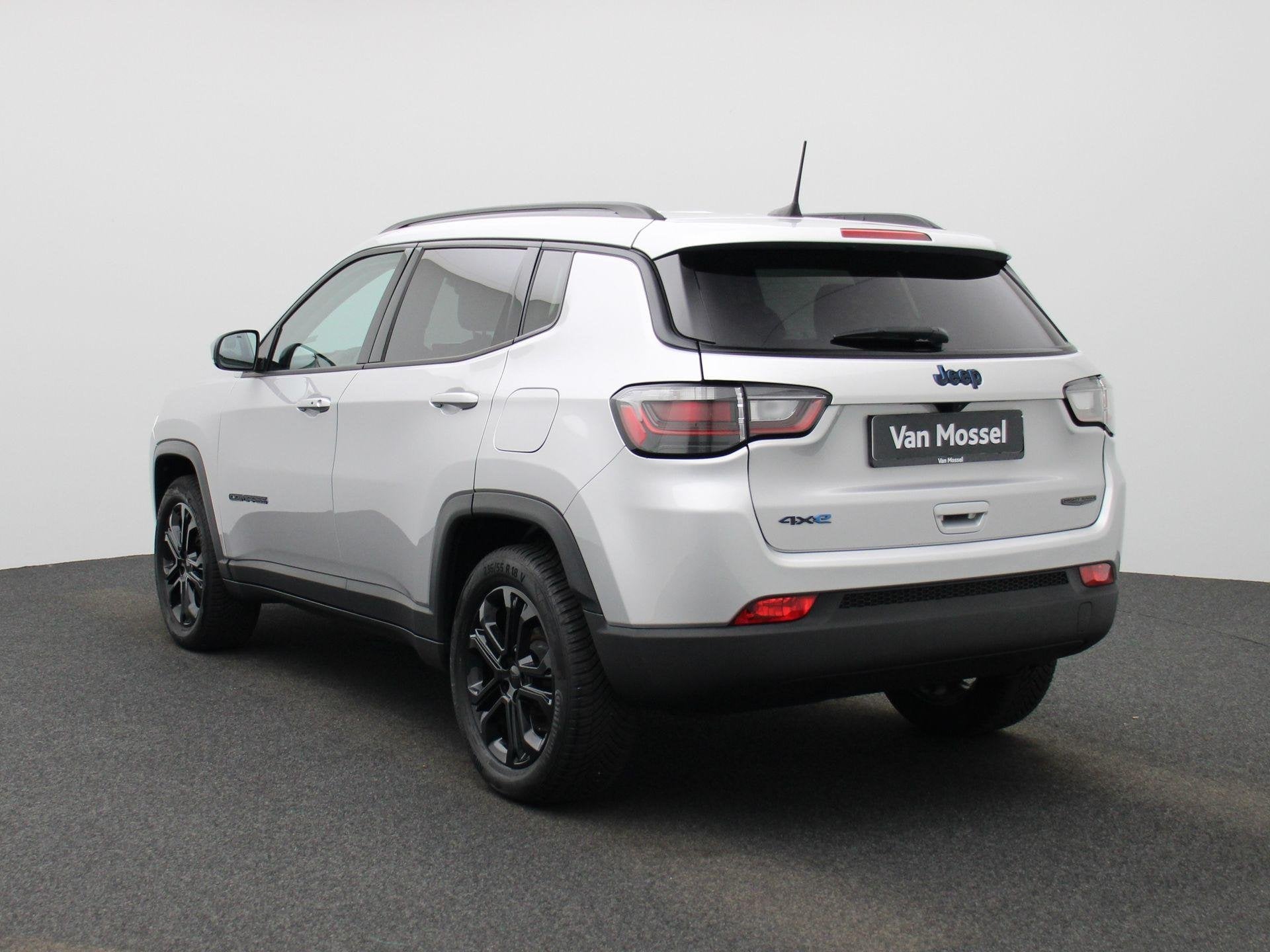 Jeep Compass 1.3 Turbo T4 190 4xe ATX Night Eagle | NAVIGATI, Auto's, Automaat, 12 maanden, Gebruikt, Zwart