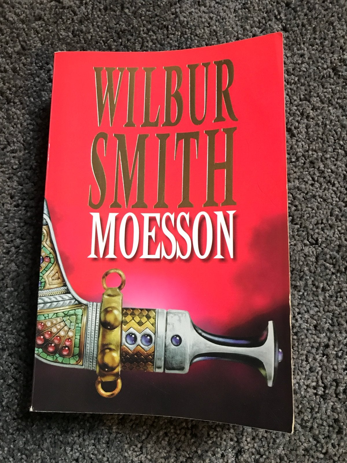 Wilbur Smith - Moesson, Ophalen of Verzenden, Gelezen, Europa overig