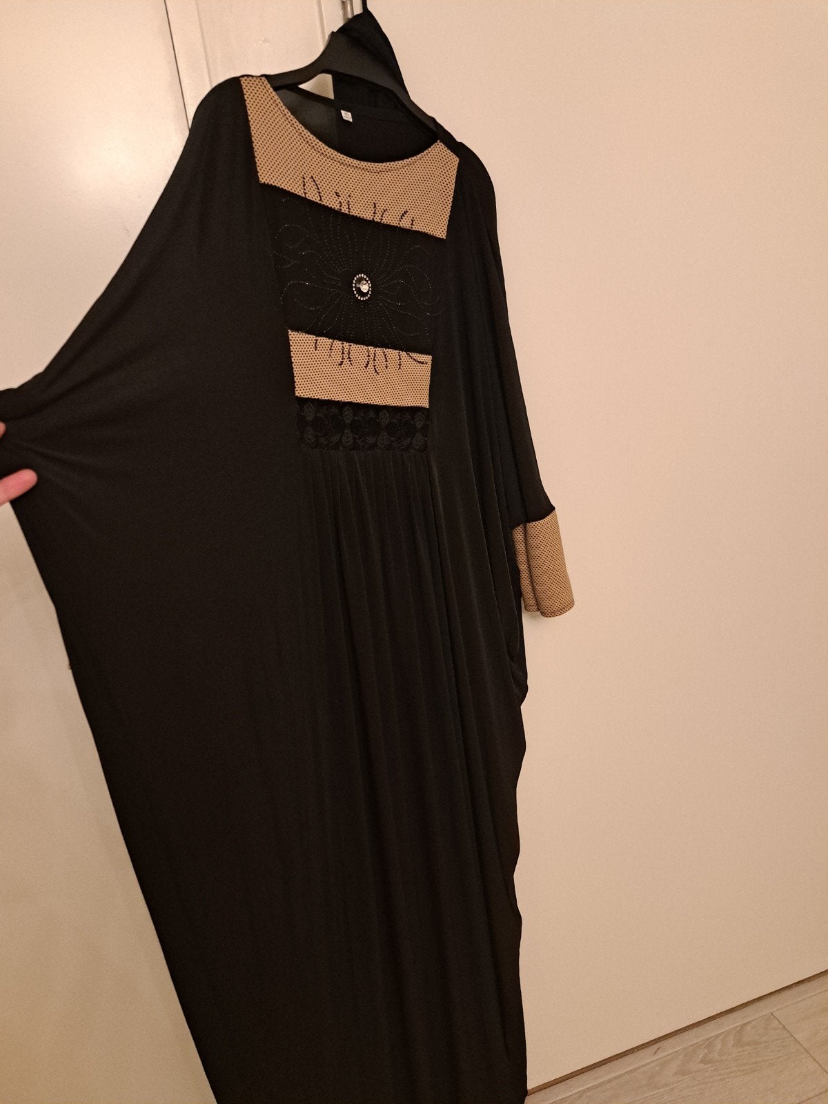 Abaya, Ophalen of Verzenden, Nieuw, Zwart, Onder de knie