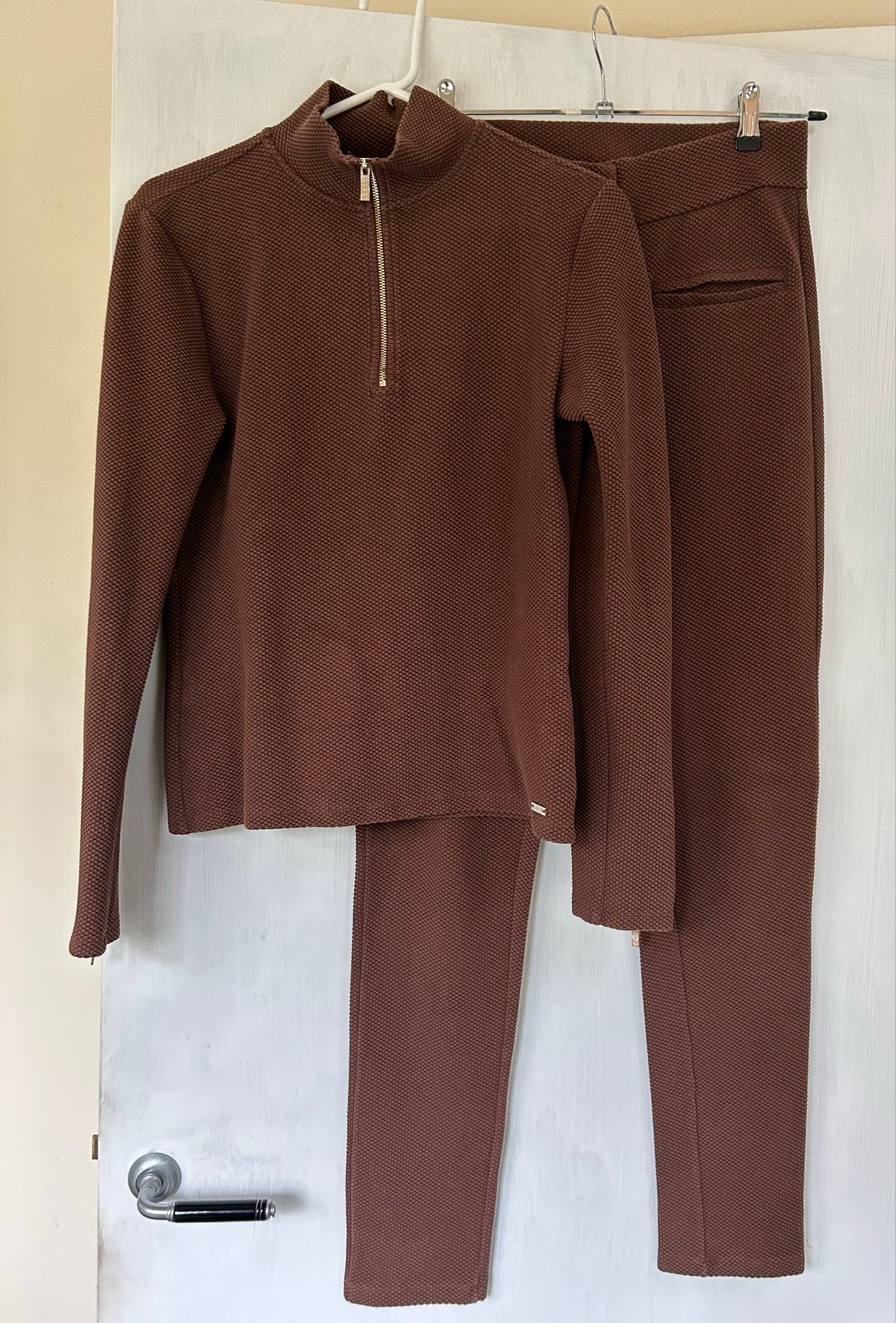 LUNE Active Moon Jogger set - Bruin maat M, Kleding | Dames, Ophalen of Verzenden, Zo goed als nieuw, Maat 38/40 (M), Bruin