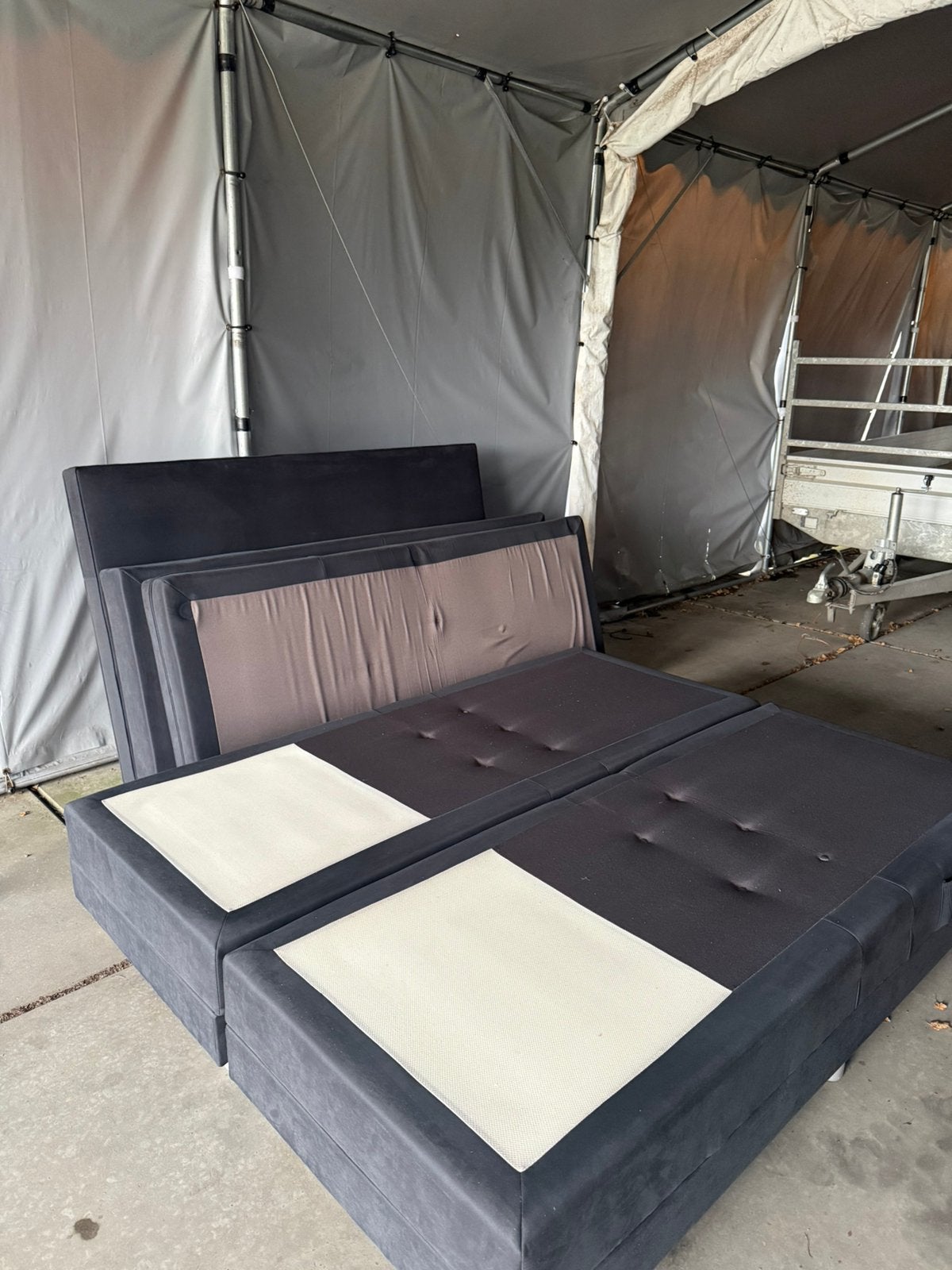 Boxspring elektrische, Ophalen, Zo goed als nieuw