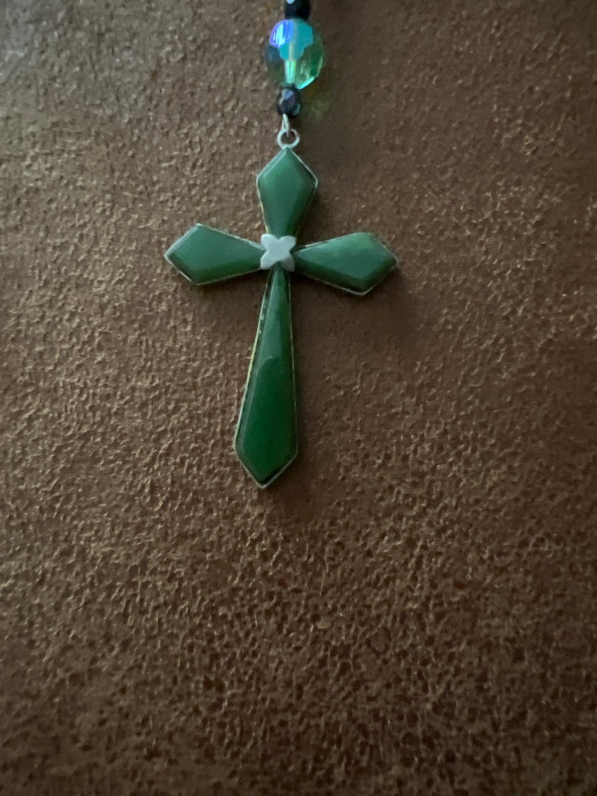 Vintage Jade Groen Kruis Hanger, Sieraden, Tassen en Uiterlijk, Antieke sieraden, Ophalen of Verzenden, Overige materialen, Hanger
