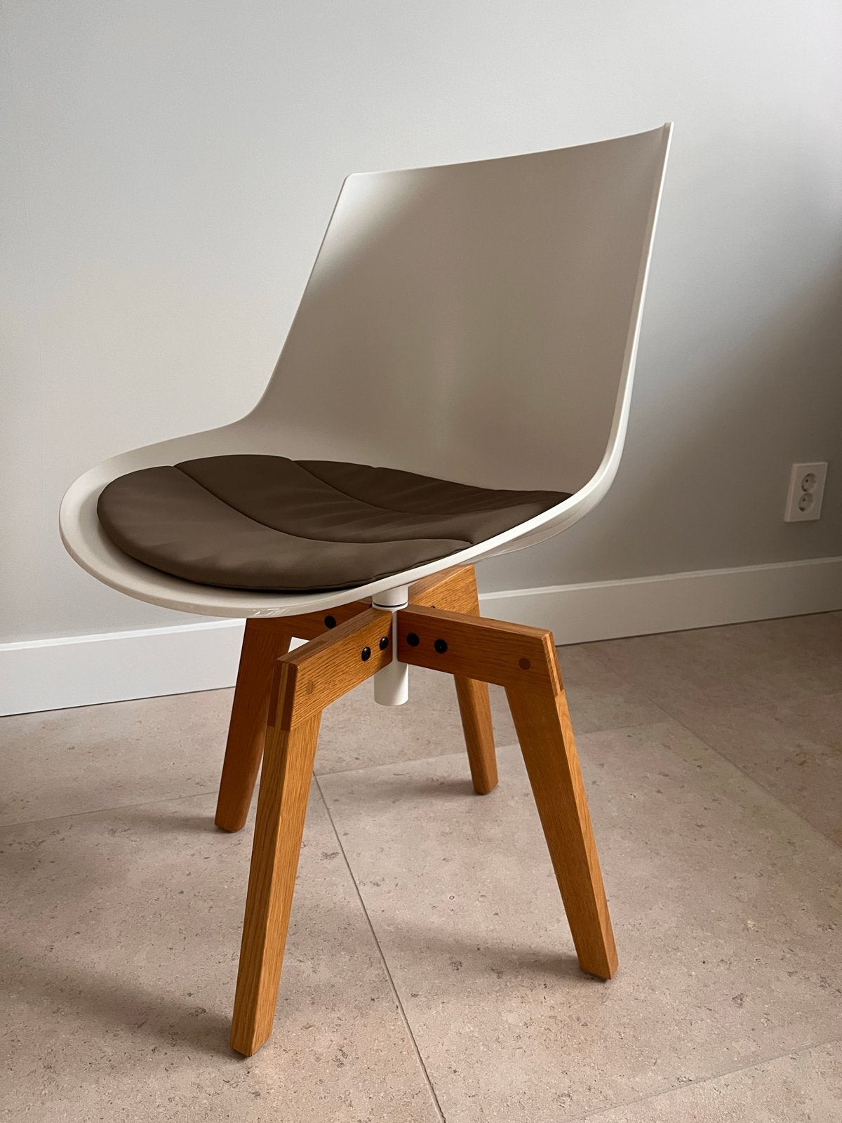 MDF Italia Flowchair - Design Stoel met eikenhouten poten, Ophalen, Gebruikt, Wit, Eén