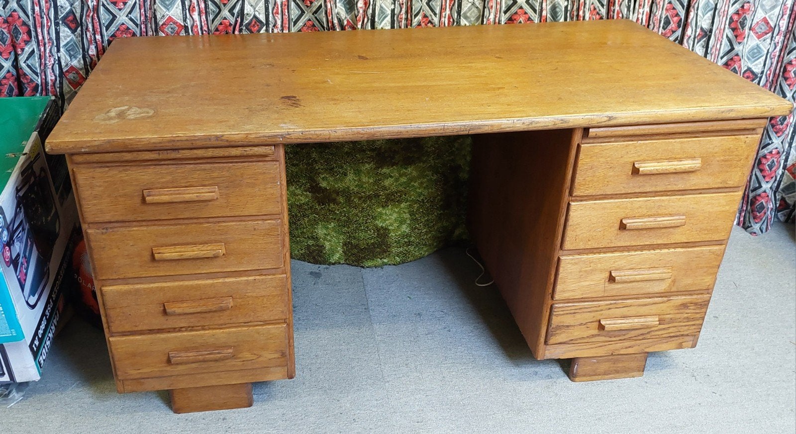 Massief eiken bureau uit 50-er jaren, Huis en Inrichting, Ophalen, Gebruikt