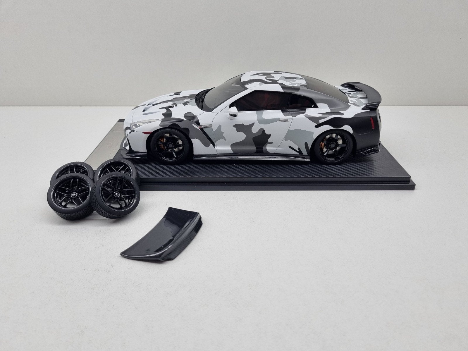 One Model
Nissan Skyline GT-R R35 Old School
1/30 1:18 Nieuw, Ophalen of Verzenden, Nieuw, Auto