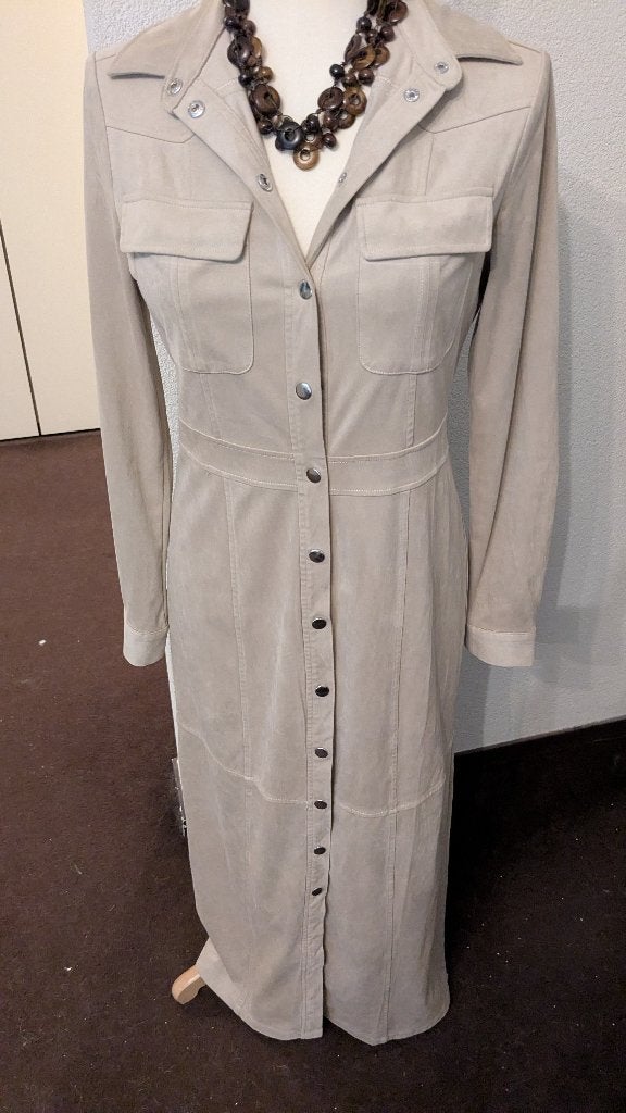 Jurk (kan ook als lange jas) - beige - Femme9, Verzenden, Femme9, Beige, Zo goed als nieuw