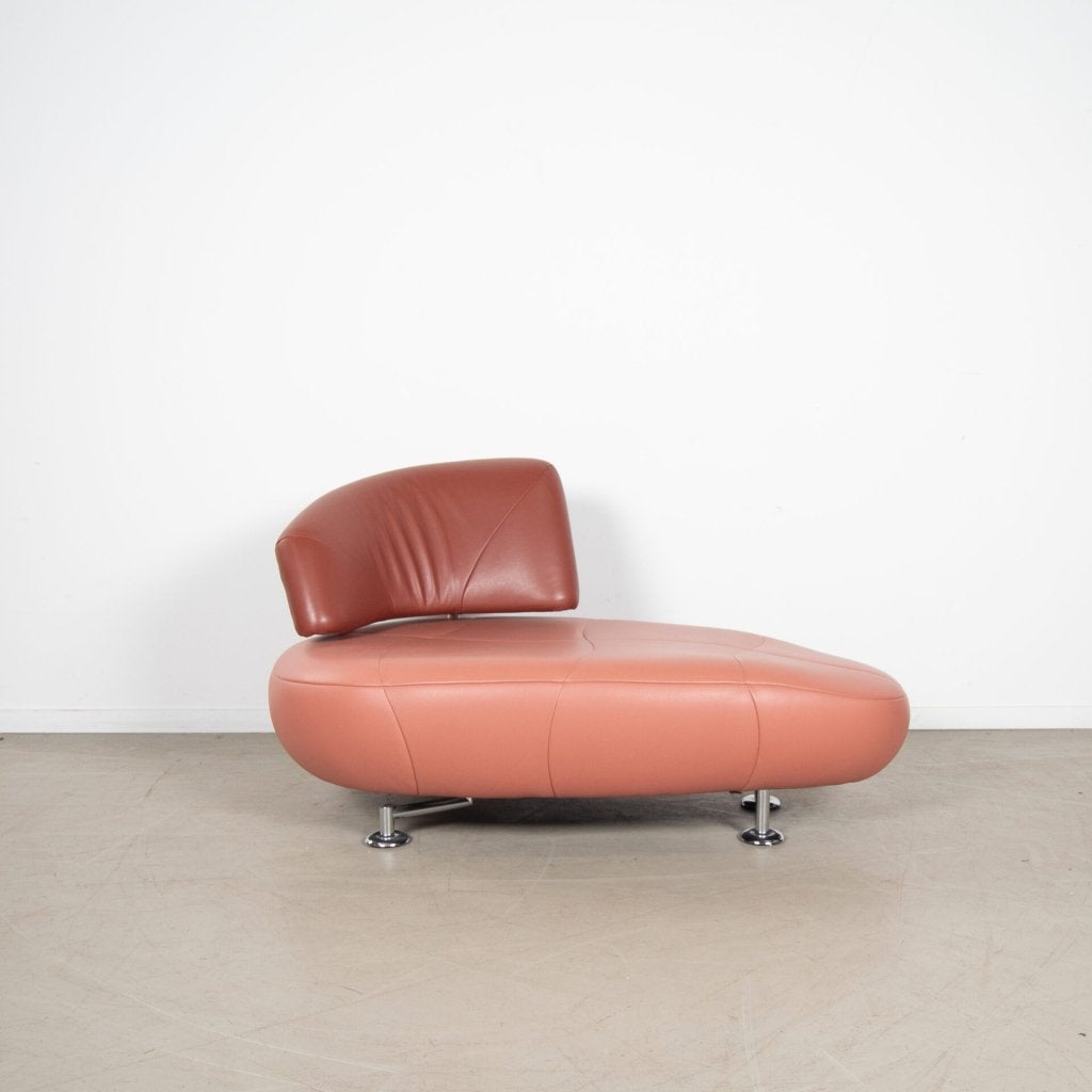 Leolux Kikko Chaise Longue Fauteuil Terracotta/Zalmroze Leer, Niet ingevuld, Zo goed als nieuw, Niet ingevuld, Niet ingevuld