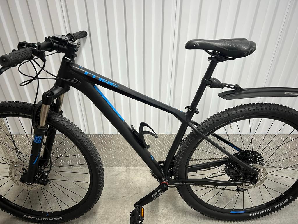 Cube Mountainbike - SRAM afgemonteerd zwart/blauw, Hardtail, Zo goed als nieuw, Dames, Schijfrem