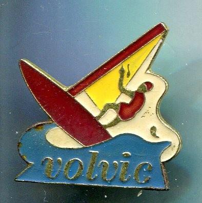 VOLVIC mineraalwater surf PIN ( BLAD0_002 ), Verzenden, Nieuw, Merk, Speldje of Pin
