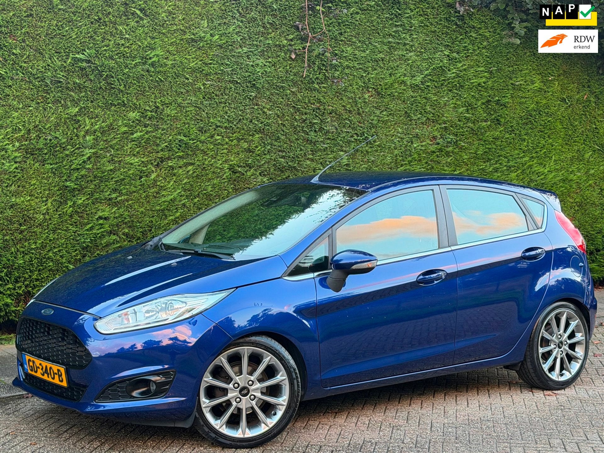 Ford Fiesta 1.5 TDCi Titanium RIJDNIEUW!/AIRCO/KEYLESS/NAVI, Auto's, Voorwielaandrijving, Stof, Gebruikt, 1036 kg