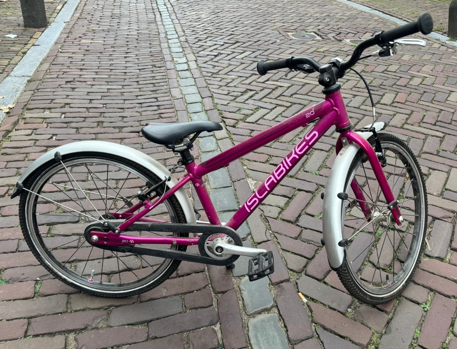 IslaBikes Cnoc 20 Pink, lichtgewicht kinderfiets (6,6 kg), Fietsen en Brommers, Ophalen, Zo goed als nieuw, 16 tot 20 inch, Isla Bikes