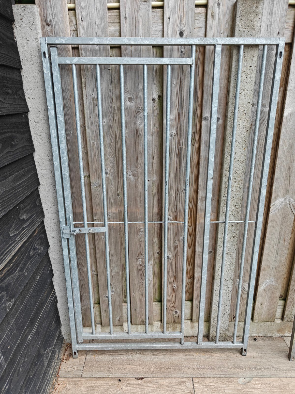 kennel panelen, Ophalen, Zo goed als nieuw