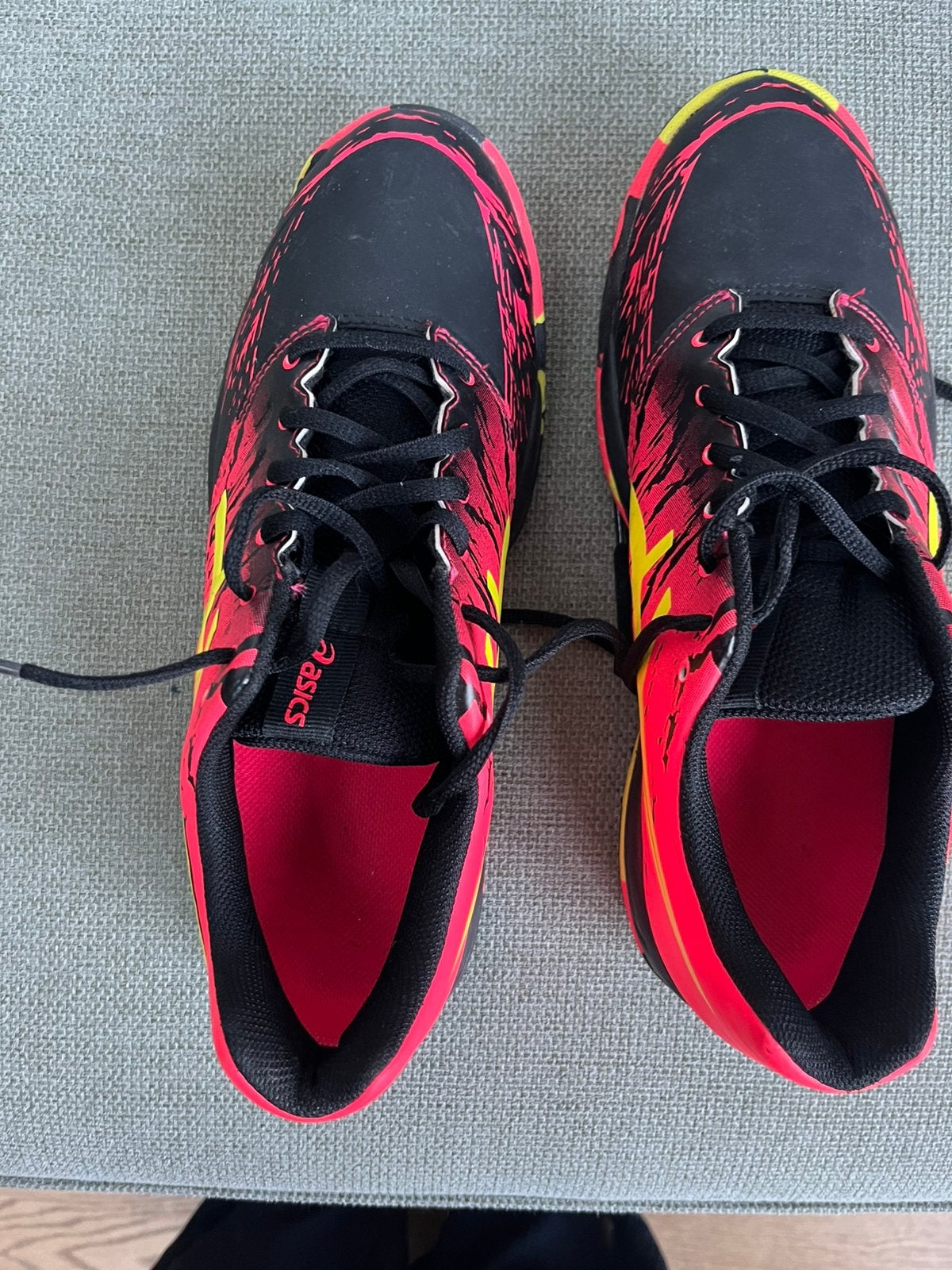 Veld hockey schoenen maat 40 Asics, Ophalen, Zo goed als nieuw, Schoenen