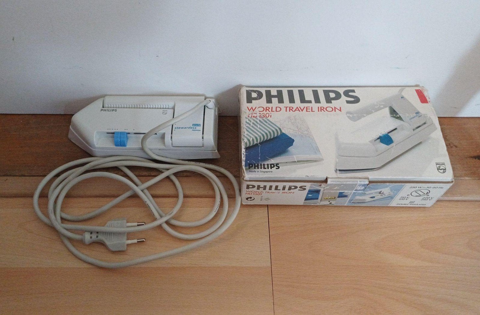 Philips World Travel Iron strijkijzer, Ophalen of Verzenden, Zo goed als nieuw, Strijkijzer met snoer