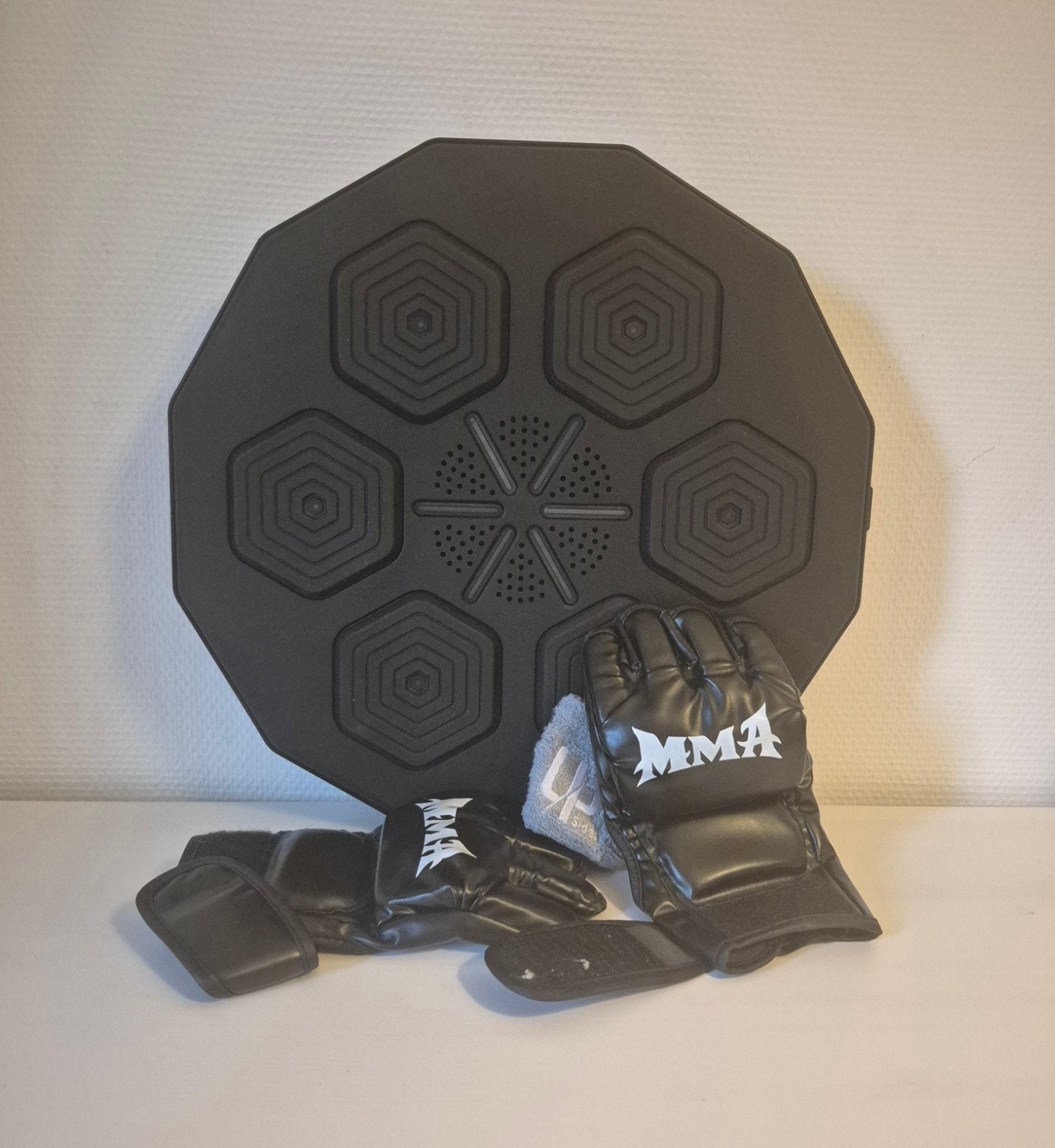Boxing machine, Ophalen, Zo goed als nieuw, Bokshandschoenen