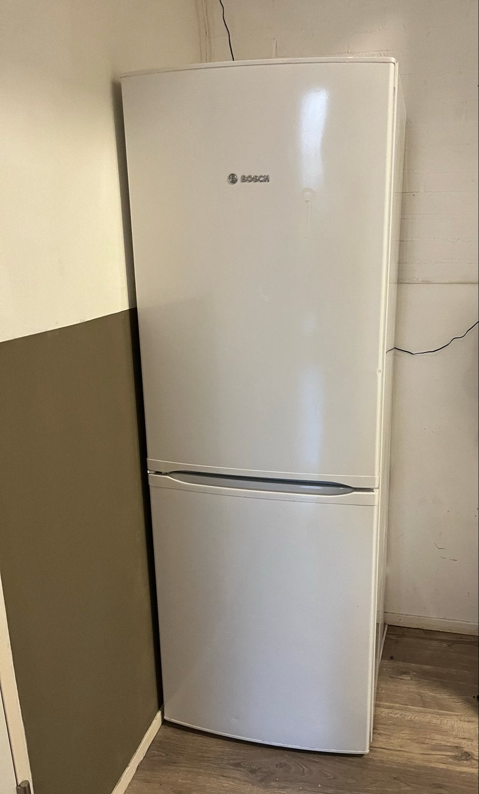 Bosch Koel-vriescombinatie - Wit, Gebruikt, Witgoed en Apparatuur, Koelkasten en IJskasten, Ophalen, Gebruikt, 200 liter of meer
