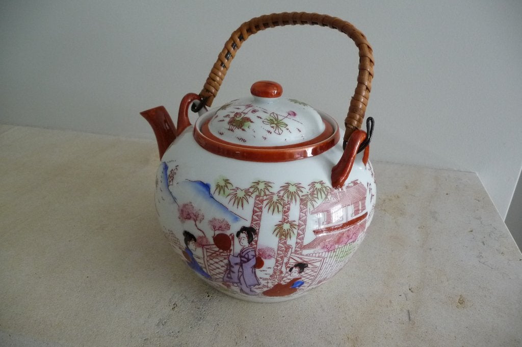 Japanse theepot met bamboe handvat en decor en kopjes, Ophalen of Verzenden