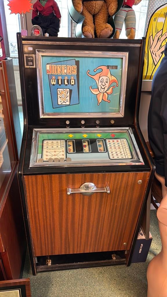 Vintage electrisch mechanische gokkast Jokers Wild.607, Verzamelen, Automaten | Gokkasten en Fruitautomaten, Gulden, Ophalen, Gebruikt
