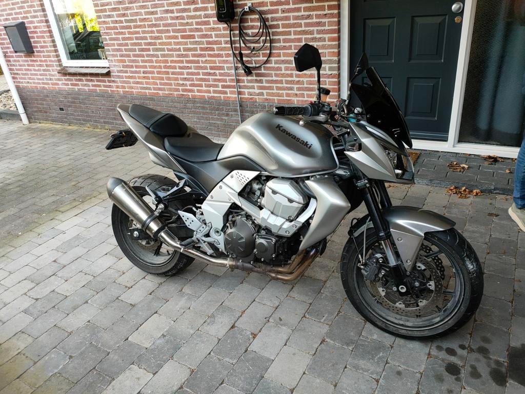 Kawasaki Z750 Naked Bike - let op!! Maar 8611 km, 750 cc, 4 cilinders, Motorrijbewijs A, Gebruikt