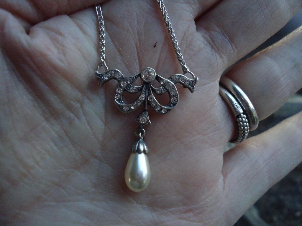 mooie echt zilveren ketting/choker klassieker met pareltje, Met hanger, Ophalen of Verzenden, Zo goed als nieuw, Zilver