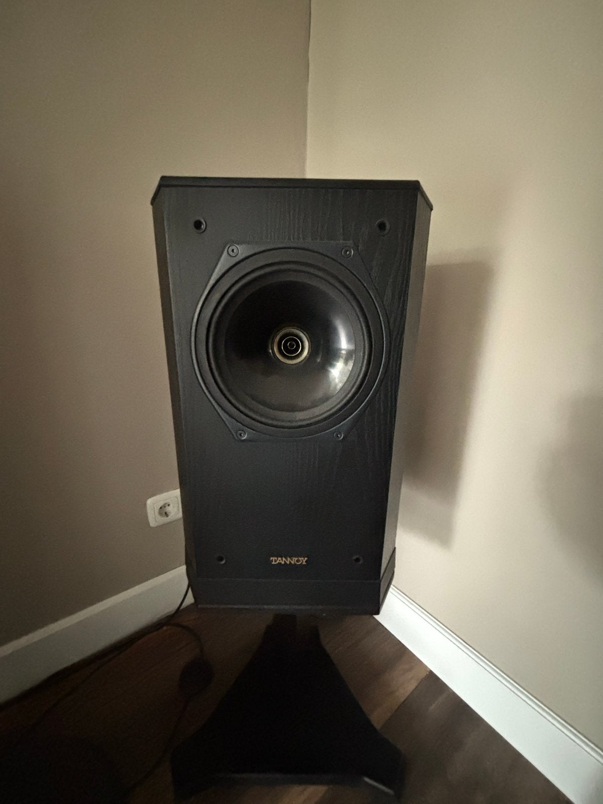 Tannoy 609  luidsprekers inclusief originele stands, Vloerstaande luidspreker, Gebruikt, Geschikt voor surround/home cinema, Ophalen