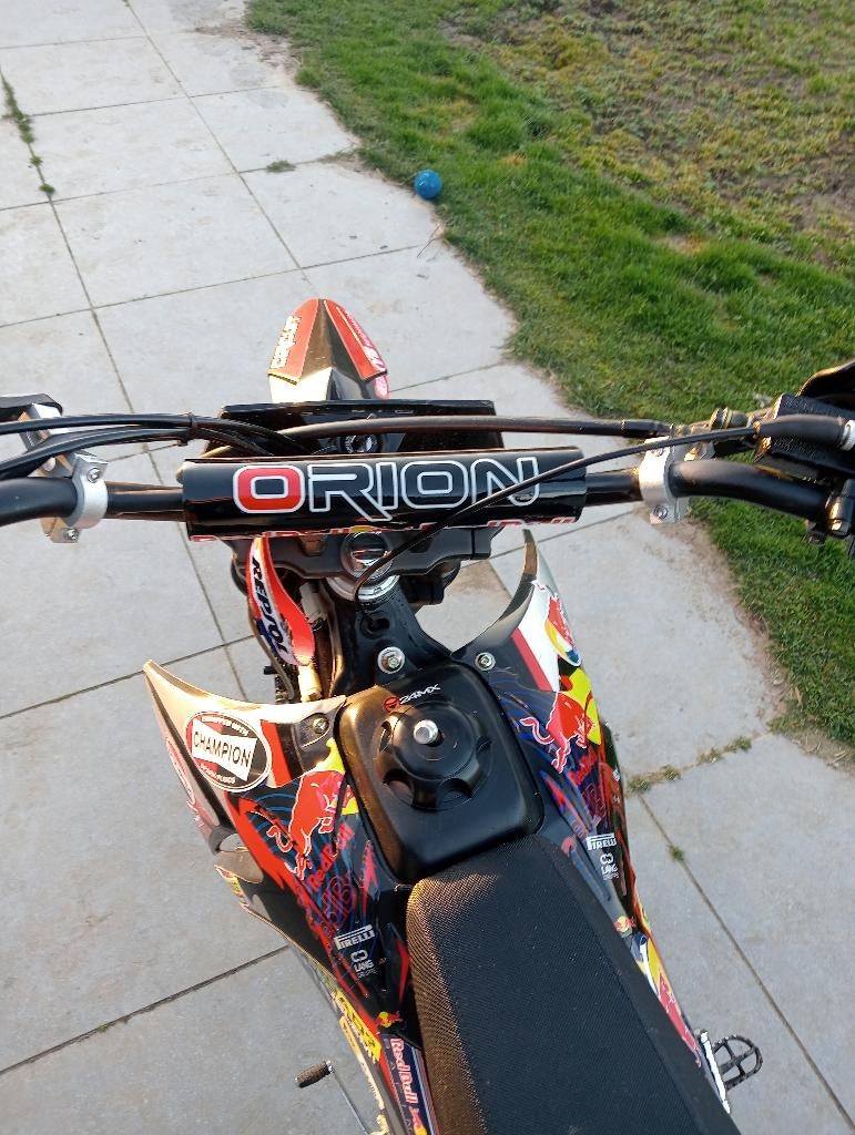 ORION crossmotor,250 cc  TIP TOP,IN ORDE.!€NU slechts €,900, Fietsen en Brommers, Brommers | Crossbrommers, Zo goed als nieuw