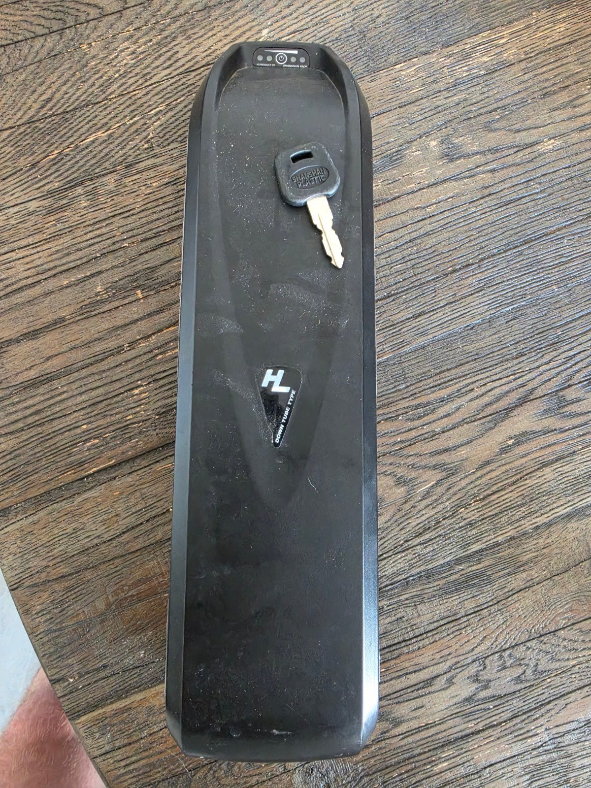 E-bike accu 36V 12.5Ah 450Wh met sleutel, Fietsen en Brommers, Ophalen of Verzenden, Gebruikt