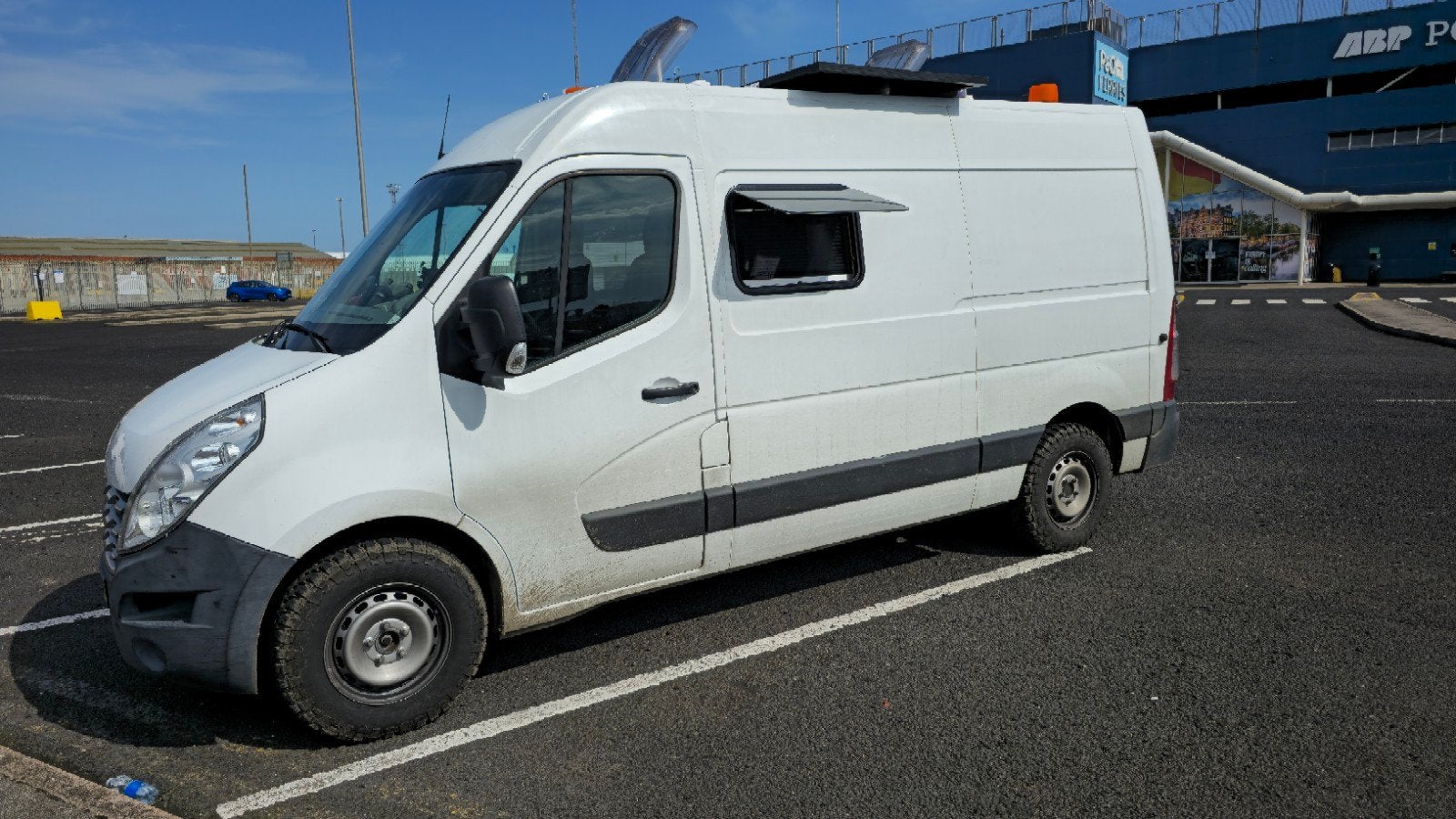 Renault Master 2011 Off-grid zelfbouw camperbus, Overige merken, Buscamper of Camperbus, Tot en met 2, Particulier