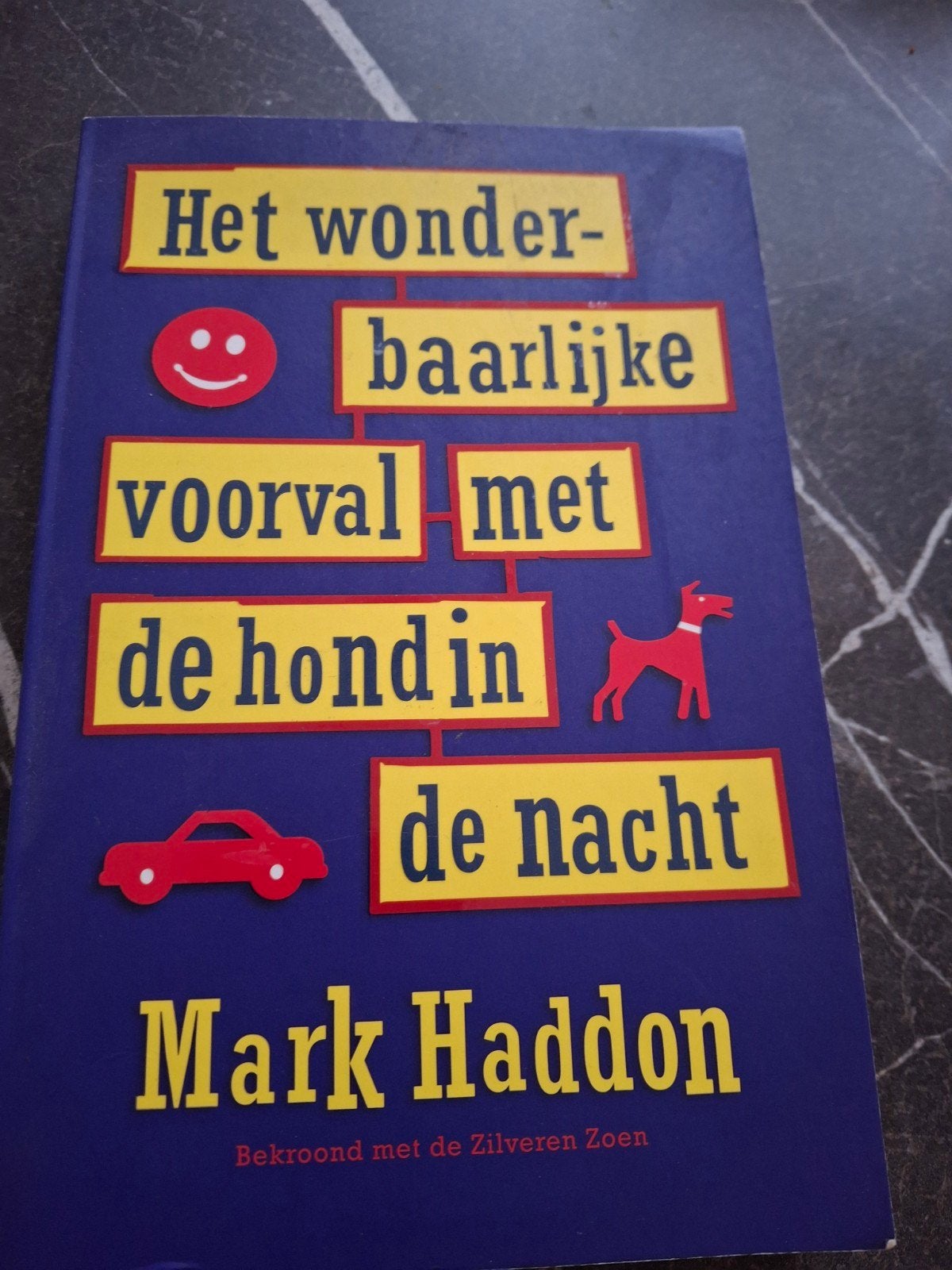 Het wonderbaarlijke voorval met de hond in de nacht, Ophalen of Verzenden, Zo goed als nieuw, Mark Haddon