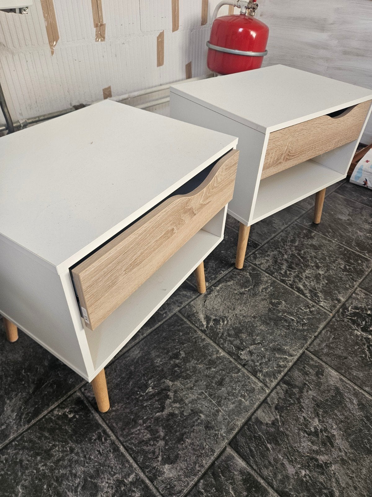Nachtkastjes - 2 stuks, Huis en Inrichting, Ophalen, 50 – 75, Gebruikt, Minder dan 50 cm