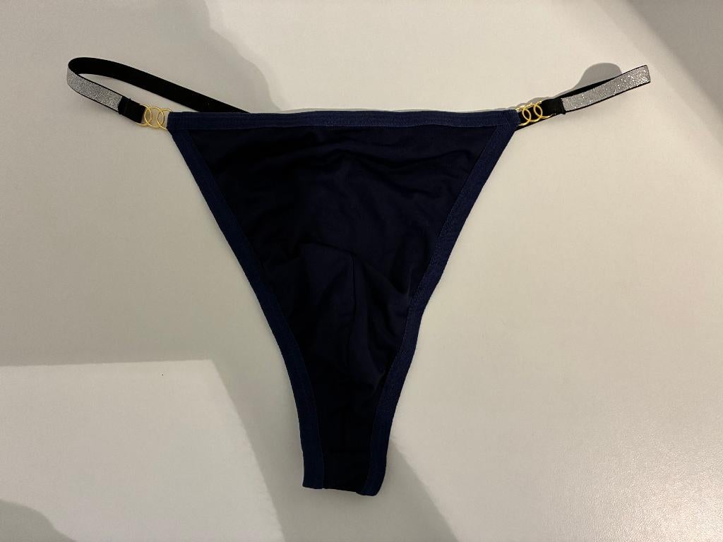 Sexy donker blauwe string, Kleding | Heren, Ondergoed, Ophalen of Verzenden, Blauw, Slip