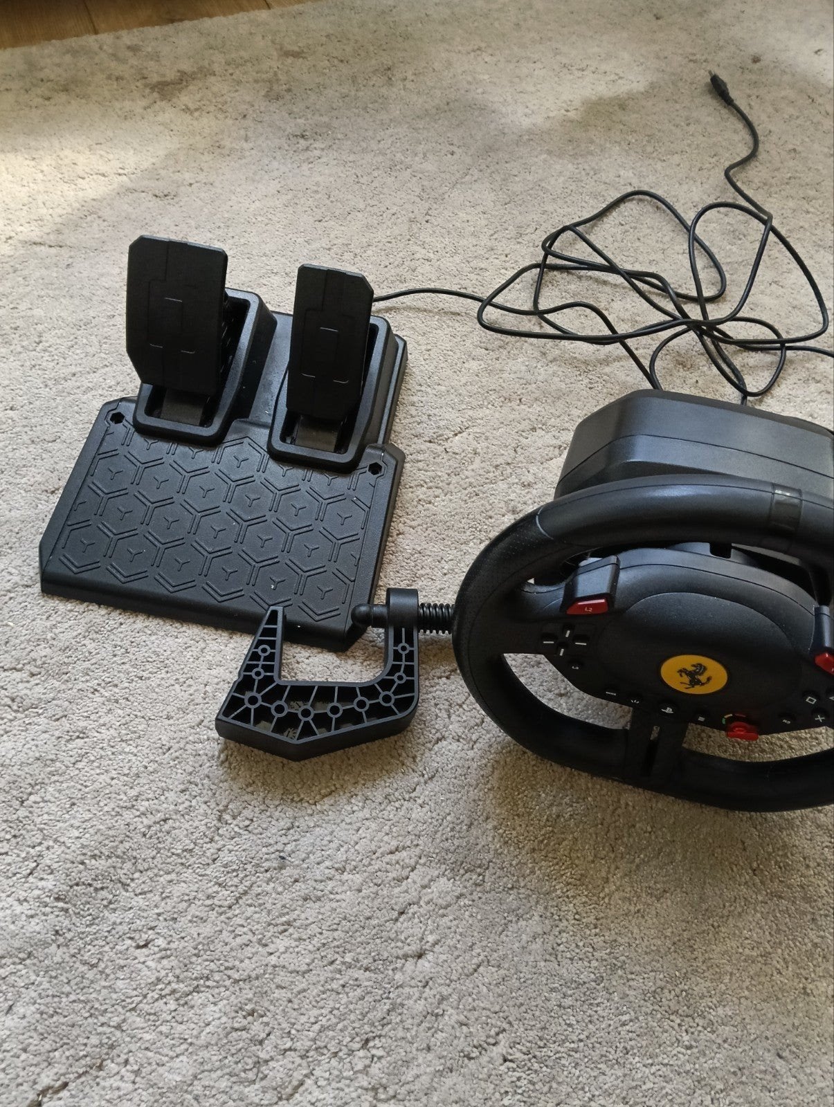 Thrustmaster Ferrari Racing Wheel met pedalen, Racestuur, Gebruikt, Force feedback, Ophalen of Verzenden