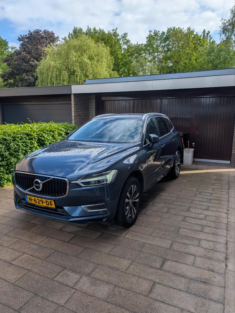 Volvo XC60 T8 Twin Engine 390pk Geartronic AWD 2020 Blauw, Auto's, Automaat, Automatische klimaatregeling, Zwart, 1969 cc
