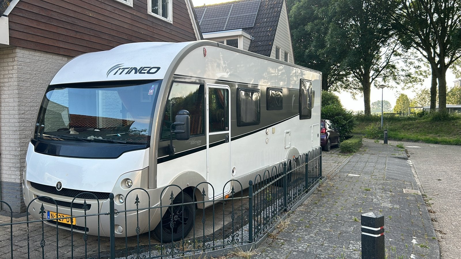Itineo 740 met queensbed en hefbed 90.000km super indeling!, Caravans en Kamperen, Caravan Inkoop